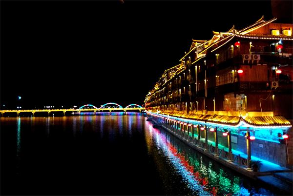 芷江之夜5（班小伟摄）.jpg
